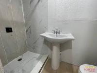 1984 ESTA  Home