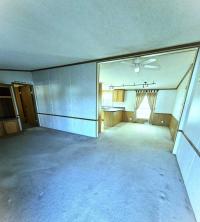 Lincoln Park 2324 Manufactured Home
