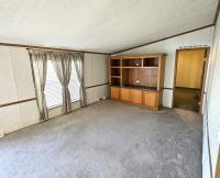 Lincoln Park 2324 Manufactured Home