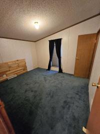 Lincoln Park 2324 Manufactured Home