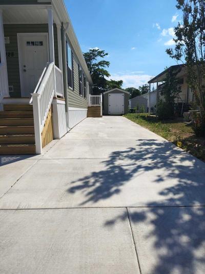 Photo 5 of 6 of home located at 128 Kinwood Place Williamstown, NJ 08094