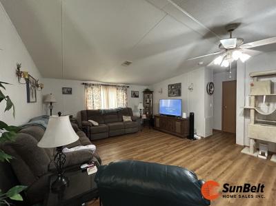 Photo 5 of 44 of home located at 5808 SW 55th Place Ocala, FL 34474