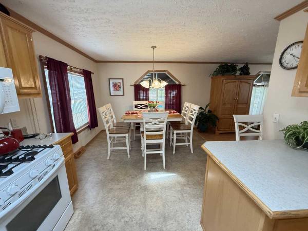 2003 REDMAN Manufactured Home