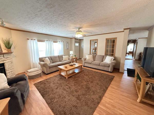 2003 REDMAN Manufactured Home