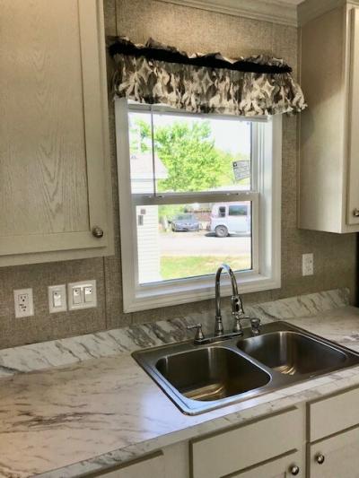 Photo 4 of 16 of home located at 1560-80 New Richmond, OH 45157
