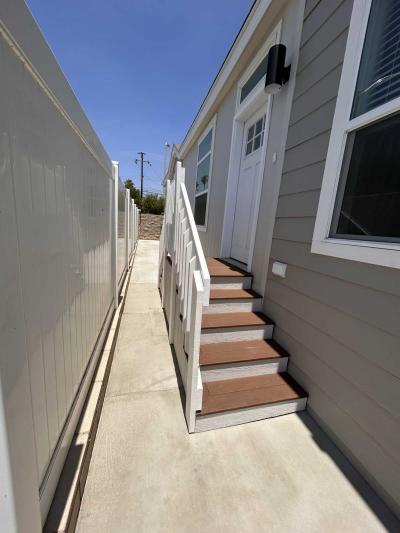 Photo 4 of 15 of home located at 3444 W Center Street # 3 Riverside, CA 92501