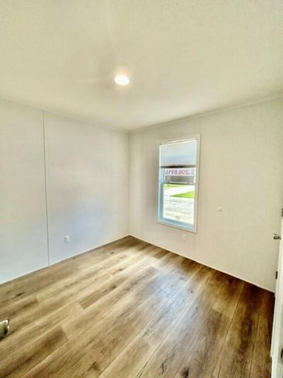 Photo 4 of 14 of home located at 2109 N. Hickory Circle West. North Vernon, IN 47265