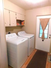 1980 TWIN Mobile Home