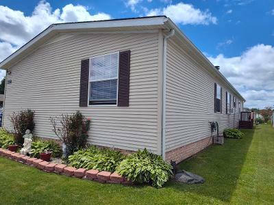 Photo 4 of 22 of home located at 13527 Winter St Carleton, MI 48117
