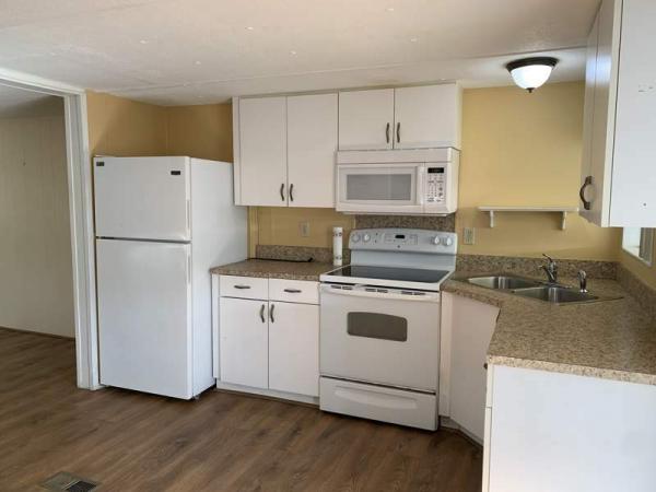 1980 Palm Harbor Manufactured Home