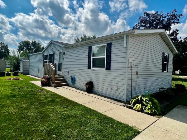 Photo 1 of 2 of home located at 220 Belle Villa Blvd Belleville, MI 48111