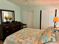 1986 Barrington Manufactured Home
