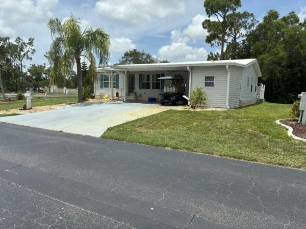 Photo 1 of 2 of home located at 19425 Charleston Circle #165 North Fort Myers, FL 33903