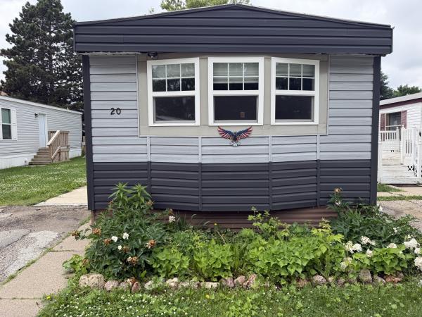1983 SCHU Mobile Home For Sale