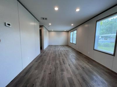 Photo 3 of 11 of home located at 4613 Braebury Ct Sterling Heights, MI 48310