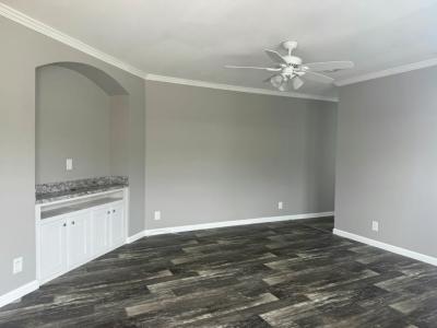 Photo 4 of 15 of home located at 10201 W Beaver St #392 Jacksonville, FL 32220