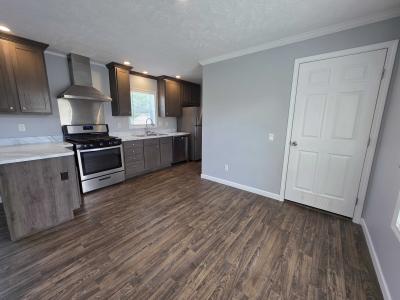 Photo 4 of 19 of home located at 3610 Pinoak Street #712 Clarkston, MI 48348
