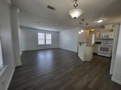 Photo 3 of 17 of home located at 39248 Us Hwy 19N  #350 Tarpon Springs, FL 34689