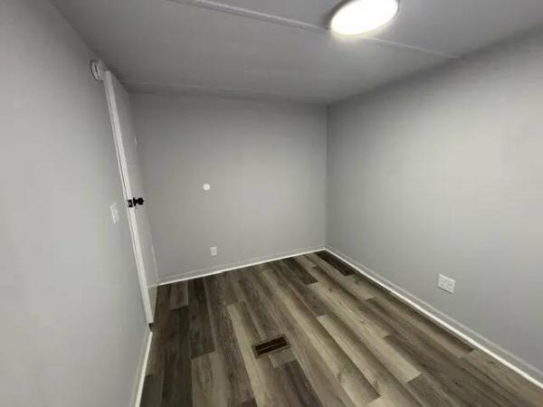 1986 UNKNOWN  Home