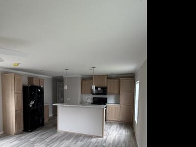 Photo 3 of 16 of home located at 304 Wilma Avenue #27 Louisville, KY 40229