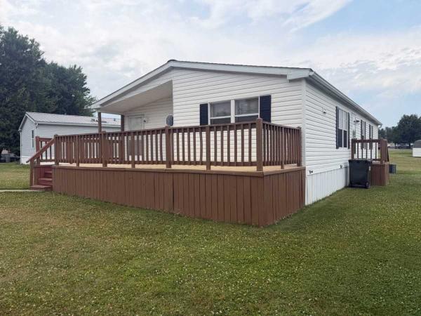 Photo 1 of 2 of home located at 215 Pheasant Ridge Circle Lancaster, PA 17603