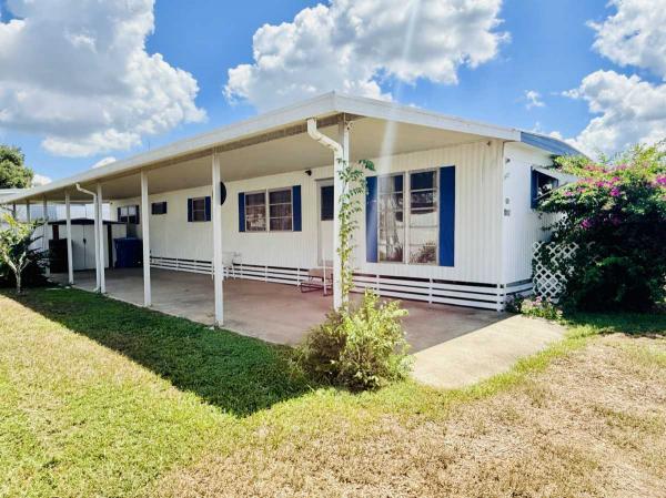 Photo 1 of 2 of home located at 1007 Pennsylvania St Fort Meade, FL 33841