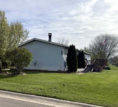 Photo 3 of 3 of home located at 1886 Fenn St. #423 Milford, MI 48381