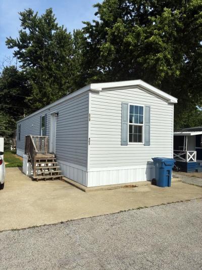 Mobile Home at 405 4th St. Bloomington, IL 61704