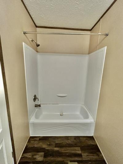Photo 5 of 20 of home located at 138 Branch Hill Ct. Harrison, OH 45030