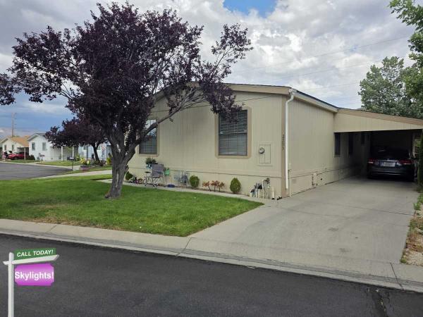 1988 CHAMPION  Mobile Home For Sale