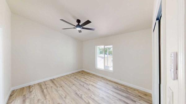 2001 Champion 3 Bedrooms Manufactured Home