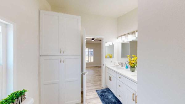 2001 Champion 3 Bedrooms Manufactured Home