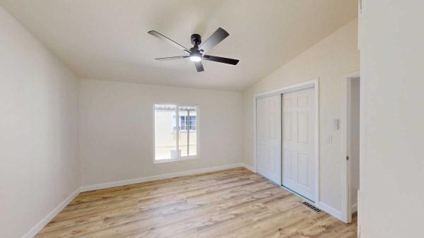 2001 Champion 3 Bedrooms Manufactured Home