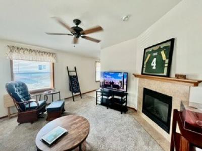 Photo 4 of 9 of home located at 217 Oakton Green Bay, WI 54311