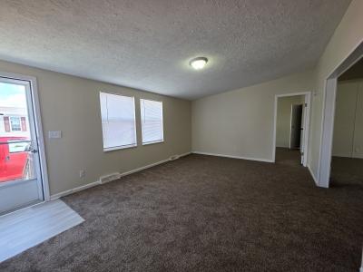 Photo 3 of 10 of home located at 690 Thomas J Drive Flint, MI 48506