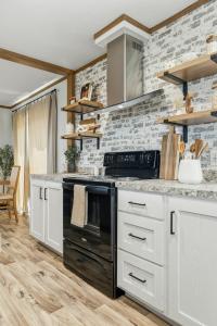 2025 Colony F25 Beacon Prestige F25  Home