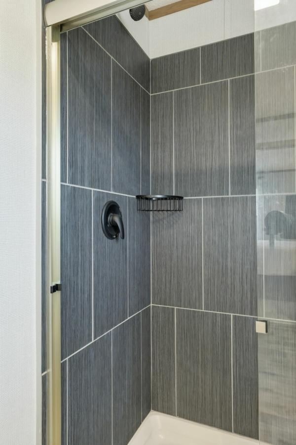2025 Colony F25 Beacon Prestige F25  Home