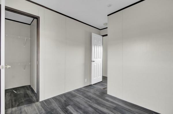 2024 Clayton 285 41VIS16683AH23  Home