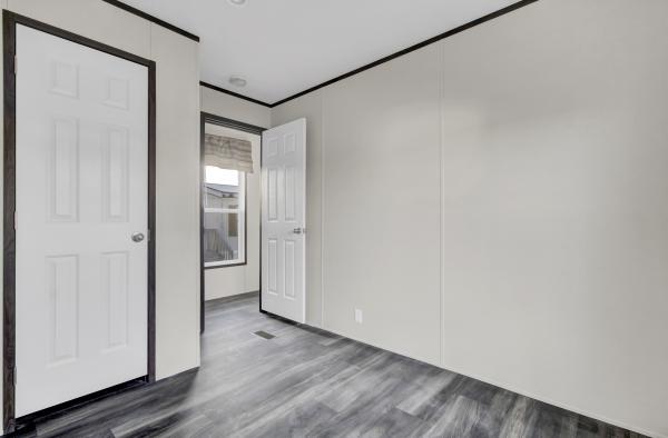 2024 Clayton 285 41VIS16683AH23  Home