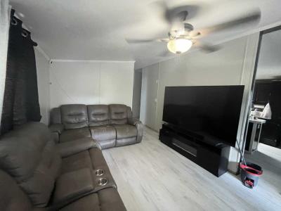 Photo 4 of 15 of home located at 193 Marais Dr. Rochester Hills, MI 48307