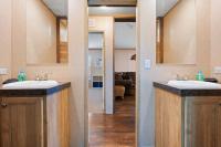 2018 CMH Manufacturing, Inc. 38SSP28764AH18 Manufactured Home