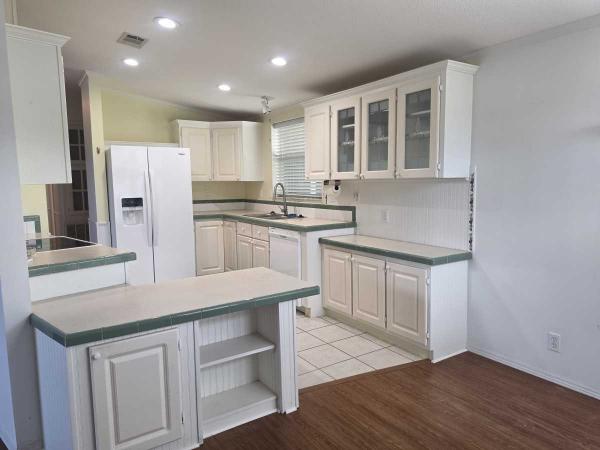 2000 Palm Harbor Floridian Mobile Home