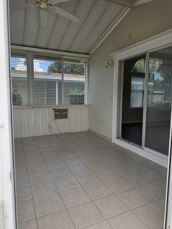 2000 Palm Harbor Floridian Mobile Home