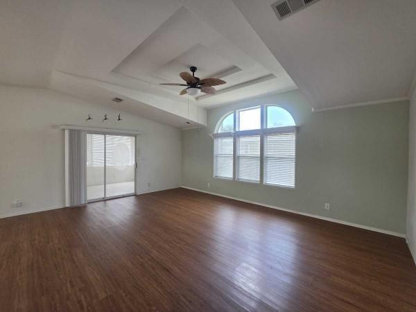 2000 Palm Harbor Floridian Mobile Home