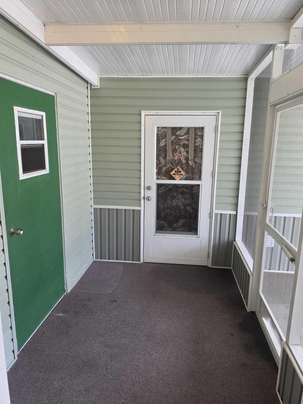 2000 Palm Harbor Floridian Mobile Home