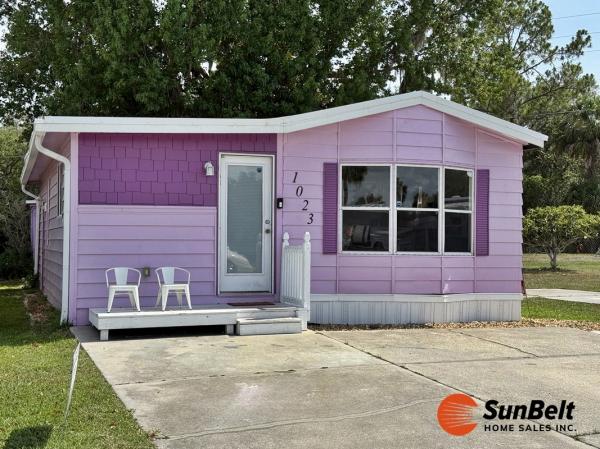 Photo 1 of 2 of home located at 1023 Rainbow Circle Eustis, FL 32726