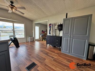 Photo 5 of 22 of home located at 1023 Rainbow Circle Eustis, FL 32726