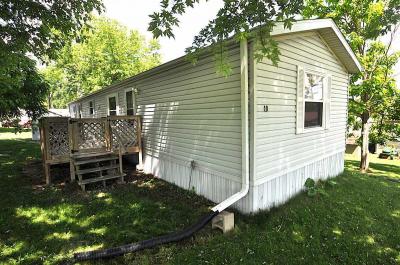 Photo 2 of 12 of home located at 10 Meadowbrook Park Iron Ridge, WI 53035