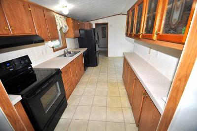 Photo 4 of 12 of home located at 10 Meadowbrook Park Iron Ridge, WI 53035