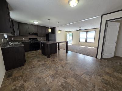 Photo 4 of 9 of home located at 507 White Willow Drive Flint, MI 48506